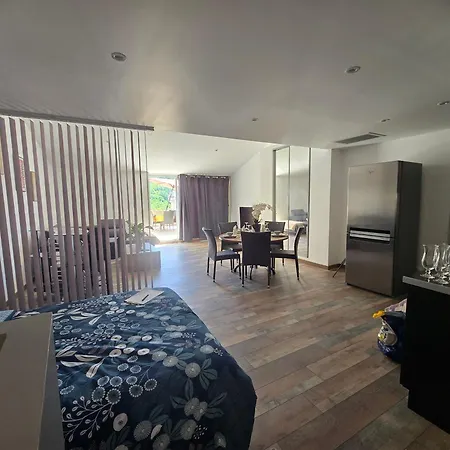 Instant Douillet Aparthotel